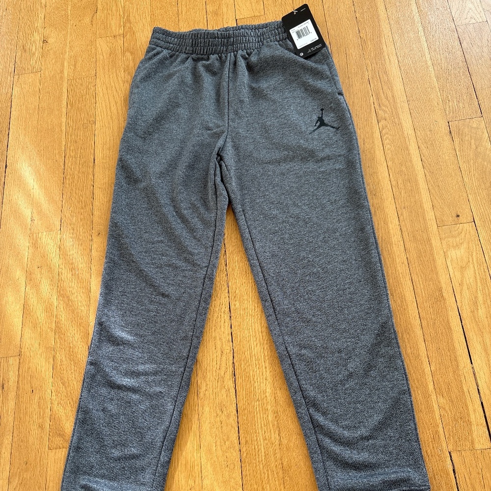 New With Tags Boys Jordan Sweatpants Size Large - Picture 2 of 4